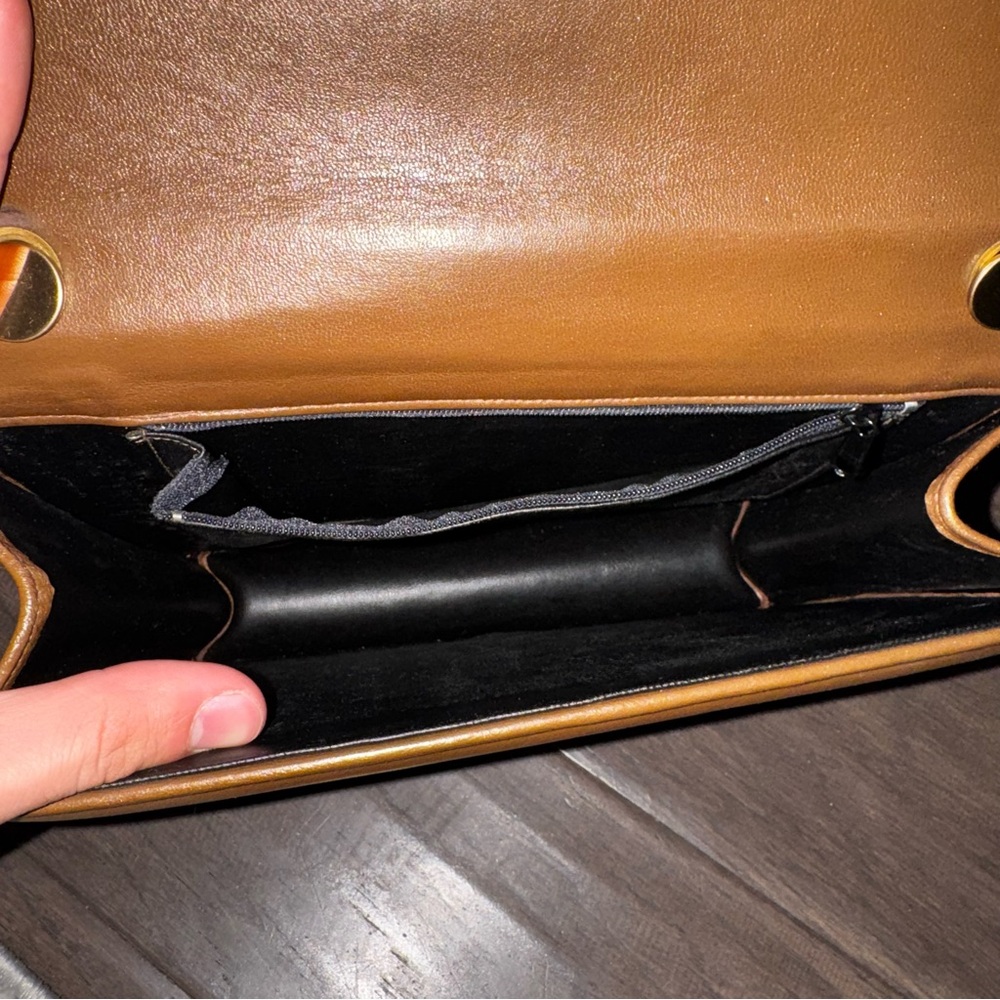 CC Tan Quilted Crossbody Bag - Picture 11 of 15